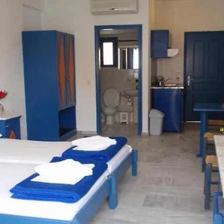 Leonidas & Aparthotel