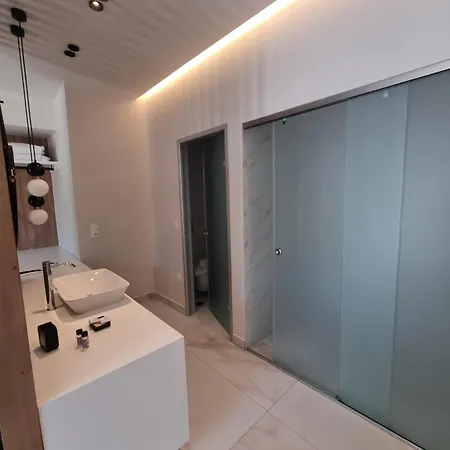 Aparthotel Leonidas &