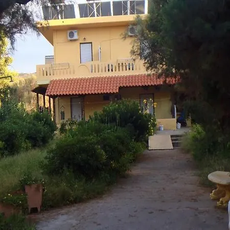 Leonidas & Aparthotel 3*